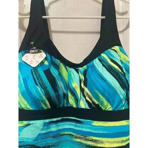 ZeroXposur Multicolor Peasant Tankini Swimsuit Bathing Suit Top NWT Size 2X - Picture 2 of 4